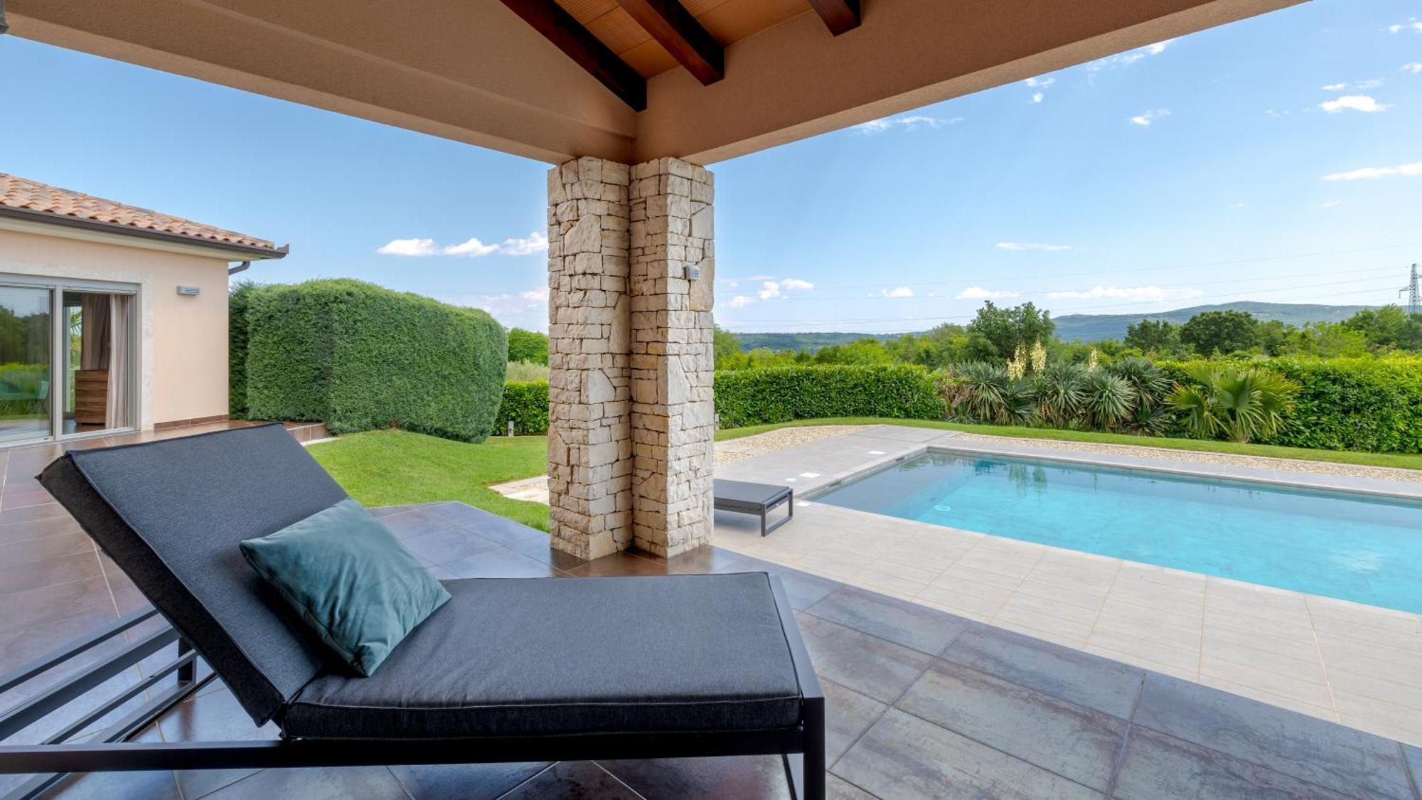 Villa Labin In Zartinj - Luxury Privacy Heated Pool With Auto Cover Buitenkant foto