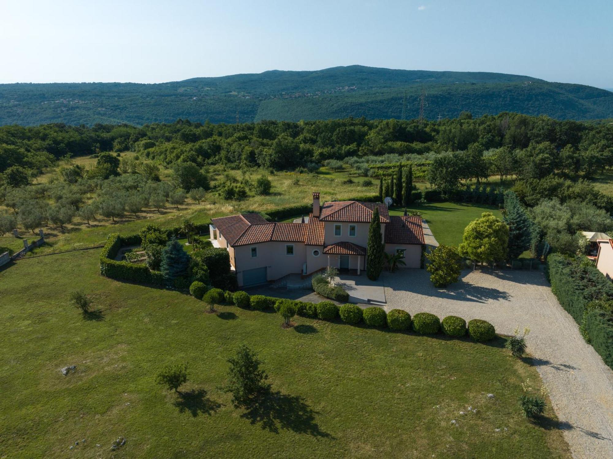 Villa Labin In Zartinj - Luxury Privacy Heated Pool With Auto Cover Buitenkant foto