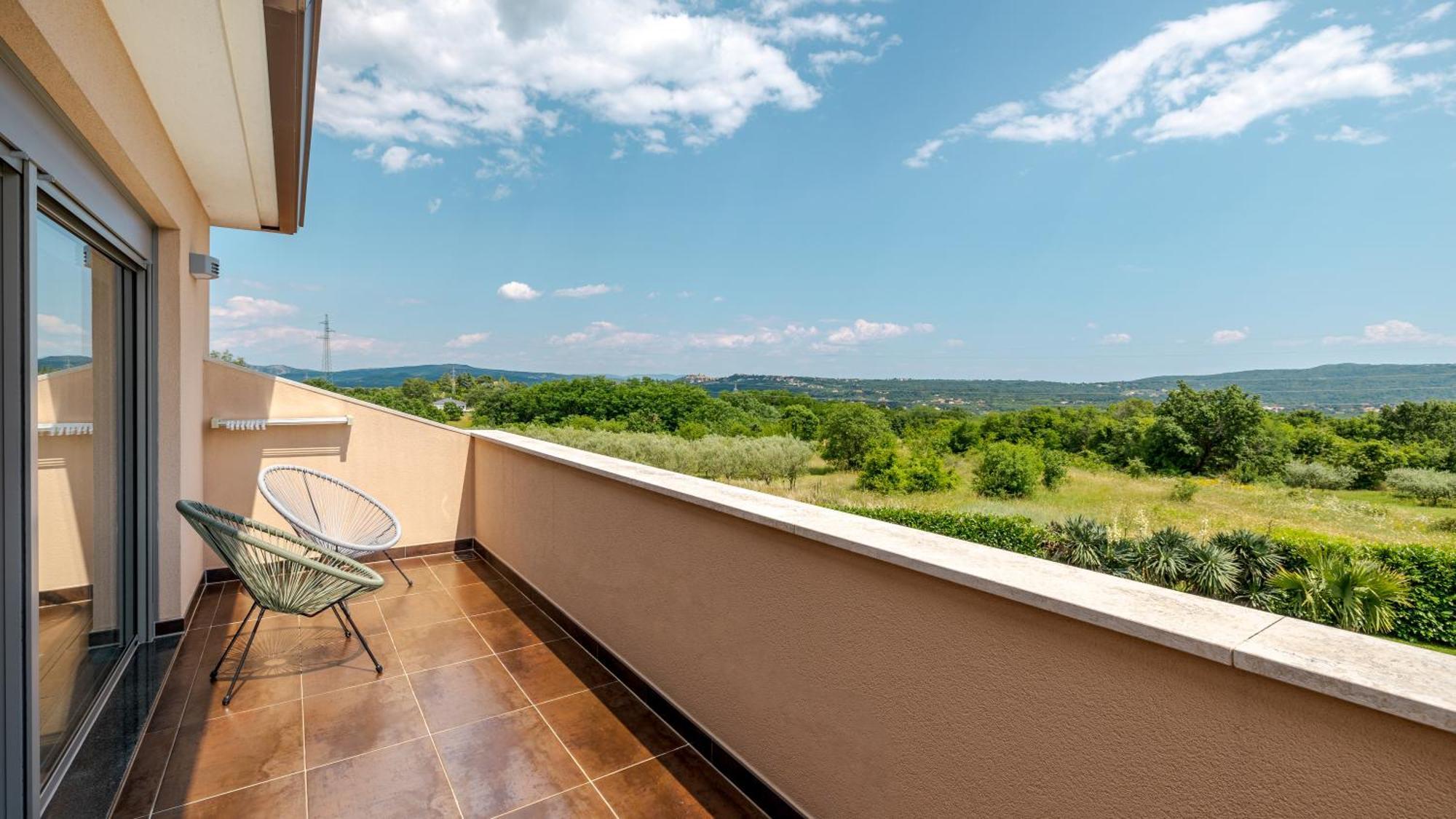 Villa Labin In Zartinj - Luxury Privacy Heated Pool With Auto Cover Buitenkant foto