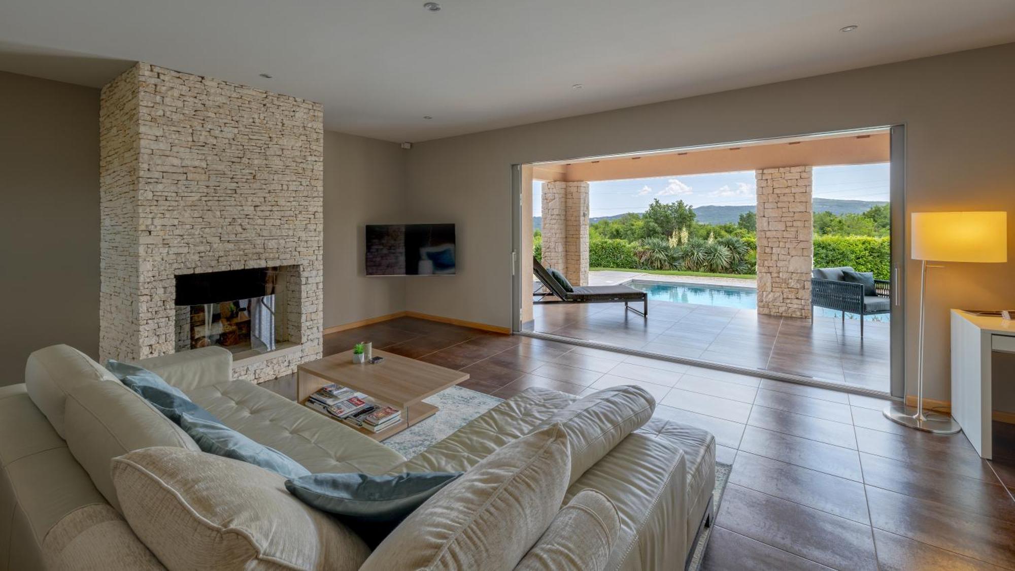 Villa Labin In Zartinj - Luxury Privacy Heated Pool With Auto Cover Buitenkant foto