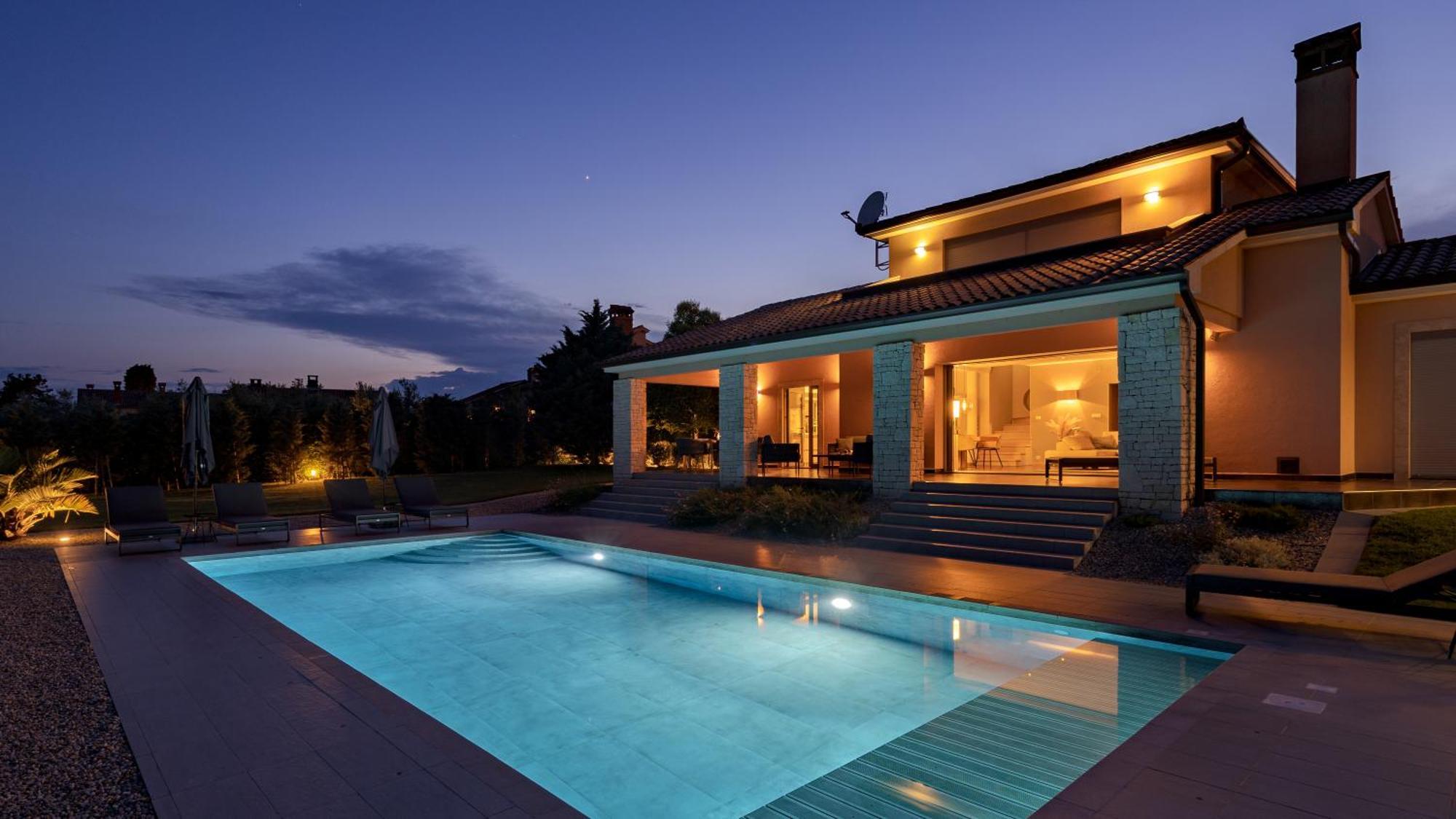 Villa Labin In Zartinj - Luxury Privacy Heated Pool With Auto Cover Buitenkant foto